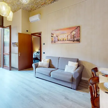 Apartamento La Pietra Del Garda Pool View By Bookinggardalake