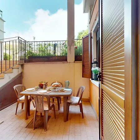 Apartamento La Pietra Del Garda Pool View By Bookinggardalake *