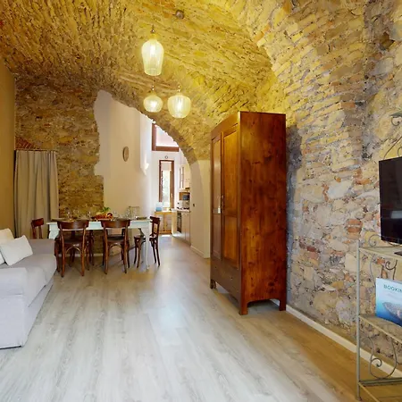 La Pietra Del Garda Pool View By Bookinggardalake Apartamento *